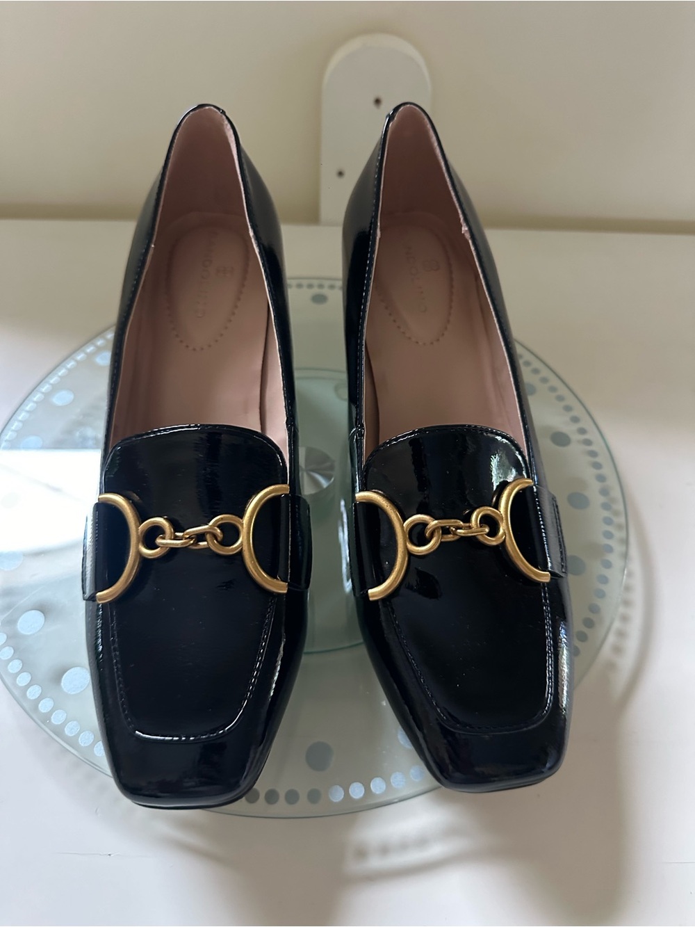 Bandolino Black Patent Loafers with Gold Hardware size 7.5